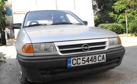 Vedeți aici ce li se pregătește șoferilor cu mașini înmatriculate în altă țară! - 287masinibulgaria1-1317295824.jpg