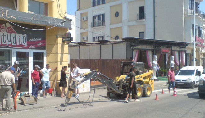 Clubul Bellagio și-a băgat și vecinii în belea cu RAJA - 28iulierajadebransari-1311857837.jpg