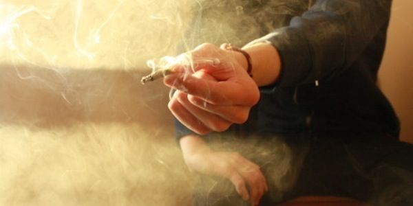 Sfaturi pentru liceeni din Constanța, să nu se drogheze și să nu se bată - 28martieantidrogadolescentaviole-1396014014.jpg