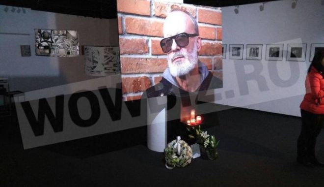 Adio, Andrei Gheorghe! Primele imagini de la Galeriile Mobius. Fanii îi aduc un ultim omagiu - 29472217102132101931437975661707-1521716906.jpg