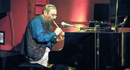 Harry Tavitian, în concert la Vama Veche - 29ae7700f8aa04f254cc78c8dfde856a.jpg