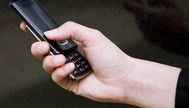 Ați găsit un telefon pe stradă? Iată ce puteți păți dacă nu-l predați la Poliție! - 29augustinsusireabunuluigasit-1377774158.jpg