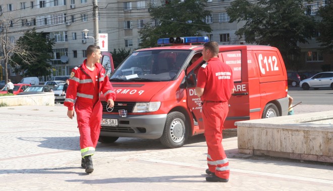 Mașină pentru transport victime multiple, trimisă la Constanța - 29ianuariemasinasmurdpompiericas-1391000249.jpg