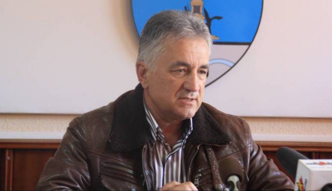 Primarul din Tulcea, arestat preventiv - 29maiprimartulcearetinut14328878-1432965608.jpg