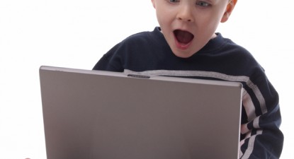 Părinții români nu controlează paginile de internet accesate de copii - 2a2298f4f0e27dffe3429c692b6a79ac.jpg