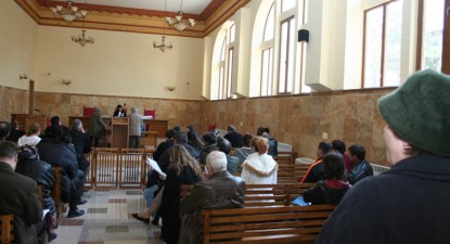 A înjurat judecătorul ca la ușa cortului! - 2a609d503386a84201df10e61896b872.jpg