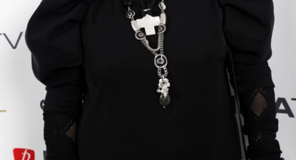 Cea mai recentă colecție semnată Vivienne Westwood - 2ad2d11b55b0b39c87f638afd2c5ca0b.jpg