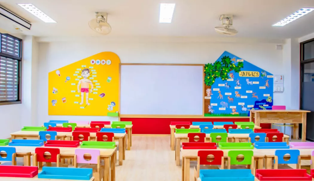 Educatoare anchetată după acuzații grave. Copii puși să se lovească între ei ca formă de pedeapsă - 2amenajaresaladeclasa-1776240179.webp