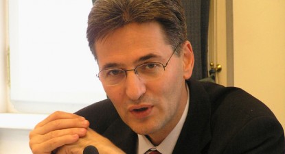 Leonard Orban a câștigat de la Comisia Europeană, în 2009, peste 200.000 de euro - 2b0fdd0eae37f335f6f47cd33116c622.jpg
