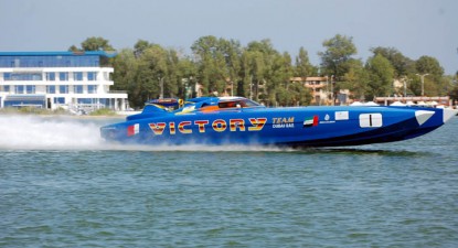 O ambarcațiune s-a răsturnat la Class One Romanian Grand Prix - 2b4a70dc918fea2c26d42edc6dbadc46.jpg