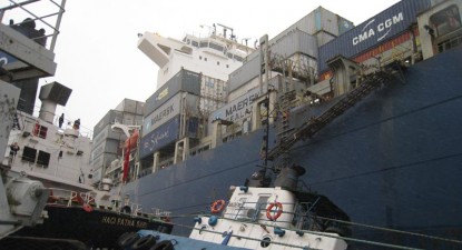 Carambol cu trei nave, în Portul Constanța - 2b868f86f1031688cb3d742857ad8c24.jpg