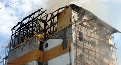 Cinci butelii au explodat la vila familiei Iuruc, de pe bulevardul Mamaia (galerie foto) - 2be2dfa705464fc15b5ce1f1971abf65.jpg