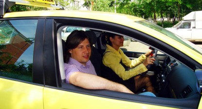 Instructorii auto independenți au protestat în fața Ministerului Transporturilor - 2c2264c170f13a15c0a47bfc97eb13fe.jpg