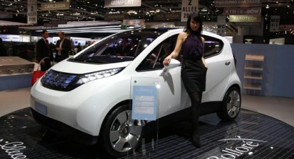 Pininfarina e pe albastru - 2c3f29c189e63e83d639c0ae12ca305c.jpg