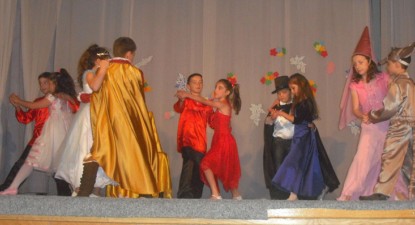 Competiție de teatru între elevi, la Festivalul 
