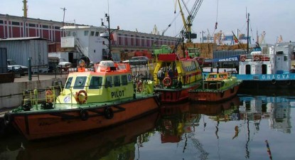 Pilotaj cu lovituri sub centură, în zona a II-a a portului Constanța - 2d438185ab0c01cecc4d3dd530555830.jpg