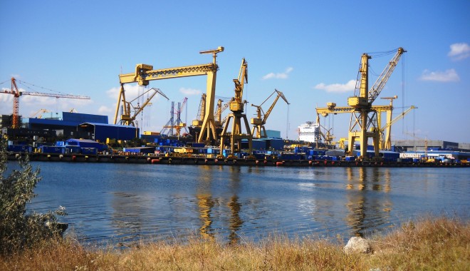 Evaziune fiscală  în portul Mangalia - 2d9a33aea1bafc6af552a8cedc54e19a-1347478430.jpg