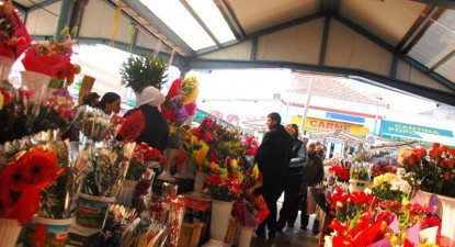 Iliciții din comerțul cu flori, amendați pe capete de Garda Financiară Constanța - 2d9d8c02281a1e13edbe828ba0eaa0d4.jpg