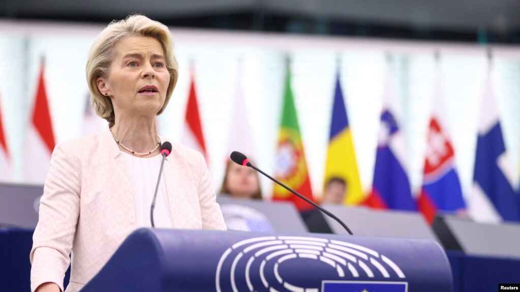 Ursula von der Leyen rămâne în funcție. Cele două moțiuni de cenzură au picat la vot - 2e3680db11894a5b94ee30e010810c31-1760009397.jpg
