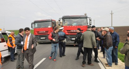 Nicușor face scandal electoral de unul singur, la Bărăganu - 2e6b735542064920a2cf2bf7e4b39ab0.jpg