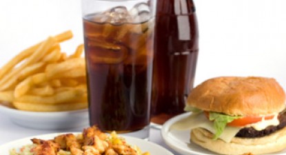 Îți place fast-food-ul? Fă-ți nunta la McDonald's! - 2fbae07a776ececf672684368797e2a9.jpg