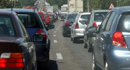 Mașinile care au părăsit stațiunile de pe litoral au făcut cozi chiar și de 12 kilometri - 2fdf6e16e6c71d85fa8e12e367201909.jpg