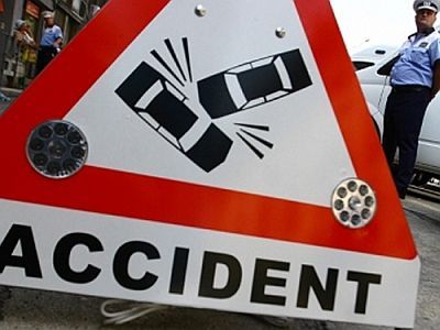 Accident rutier. PIETON lovit de o mașină - 2februarieaccidentvirfulcudor-1393255825.jpg