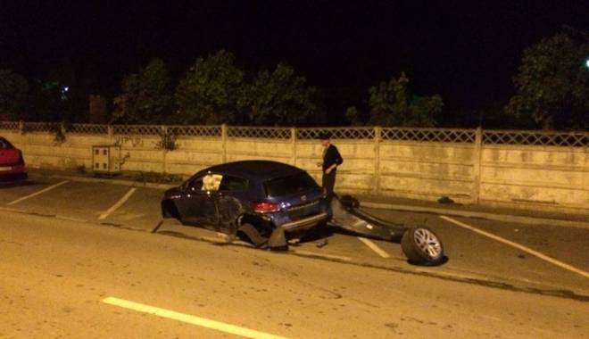 Galerie foto. Accident rutier spectaculos în Constanța. IMPACT TERIBIL! - 3-1439966749.jpg