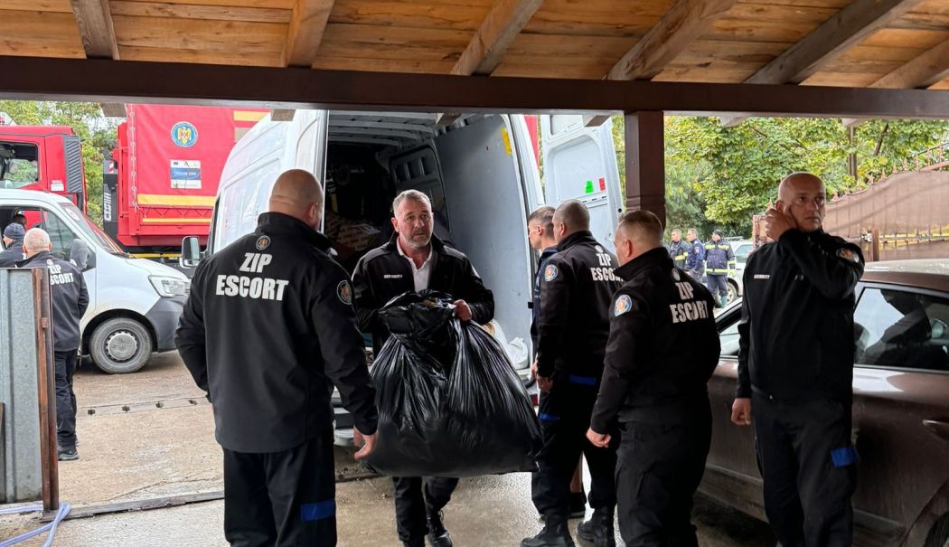 Caravana SOS Galați a ajuns ieri cu primul transport de ajutoare pentru oamenii din zonele afectate de inundații - 3-1726819076.jpg