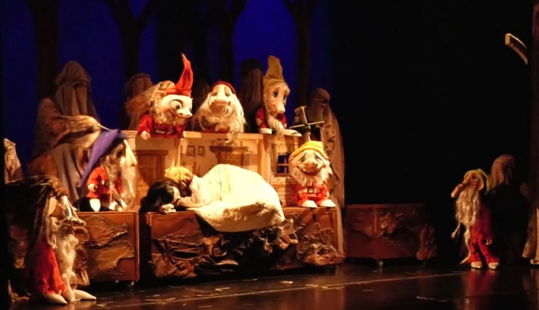 „Albă ca zăpada”, pe scena Teatrului pentru Copii - 3-1738160381.jpg