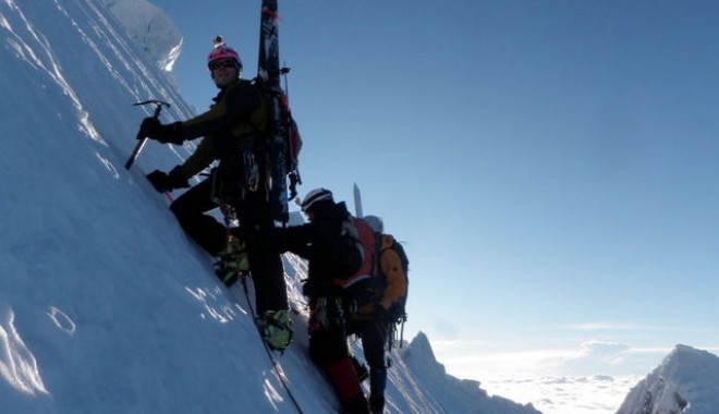 Un schior fondist și doi alpini, delegația statului Peru - 3001sportschi-1391094647.jpg