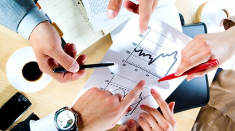 Ratele la credite nu scad  după reducerea dobânzii BNR - 301110333100-1325778311.jpg