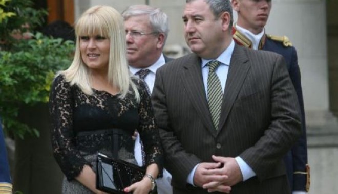 Elena Udrea și Dorin Cocoș AU DIVORȚAT - 303075159-1370888873.jpg