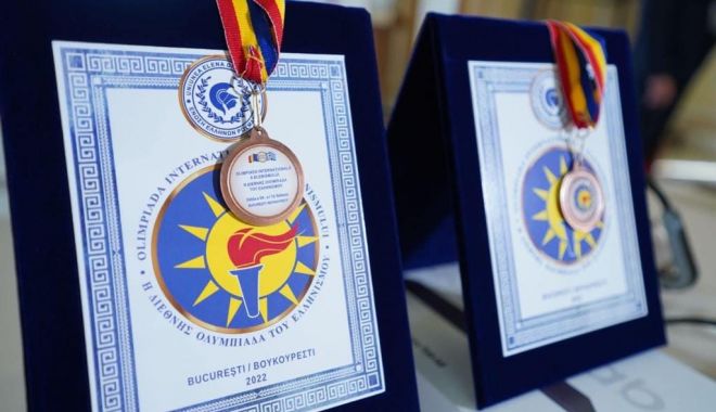 GALERIE FOTO. Două eleve din Constanța au câștigat premiile I și II la Olimpiada Internațională a Elenismului - 30566524234506410418475347871617-1662880984.jpg