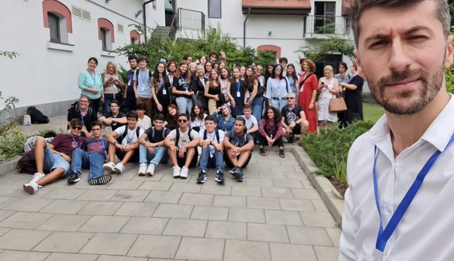 Elevi români și portughezi, alături de profesorii lor, în vizită la Centrul Școlar pentru Educație Incluzivă „Albatros”