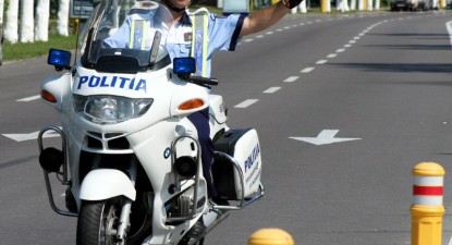 Polițiștii rutieri constănțeni vor fi trași pe dreapta începând de astăzi - 30d73208d2faf2d850b0ee41fdaad82b.jpg