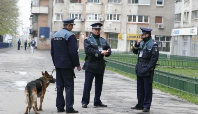 Polițiștii și jandarmii vor fi pe străzi, pentru un Revelion liniștit - 30decembriepolitistijandarmireve-1388413000.jpg