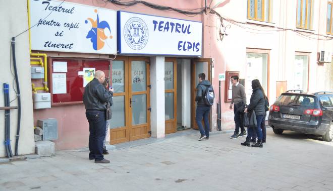 Spectacol interactiv la Teatrul 