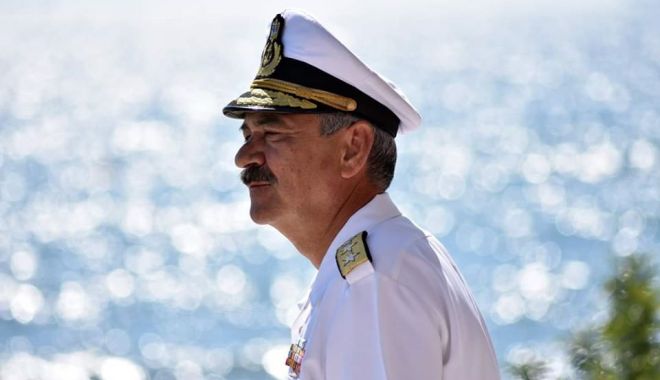 Viceamiralul Alexandru Mîrșu trece, astăzi, în rezervă. Trei generații în slujba Marinei Militare! - 30iuniemirsurezerva-1593503004.jpg