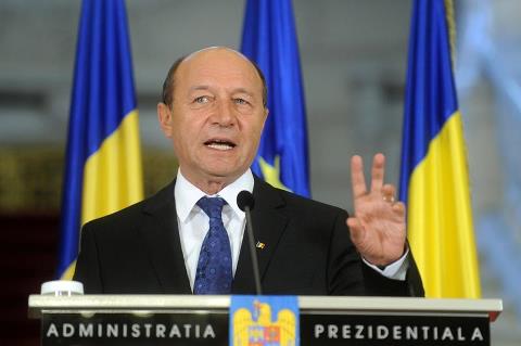 Vezi aici declarațiile președintelui Traian Băsescu după suspendare - 313964462628357094555399817393n-1341604519.jpg