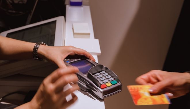 ATENȚIE! Noi reguli la plata cu cardul, din 14 septembrie! Ce se întâmplă după 5 plăți contactless - 314-1568288392.jpg