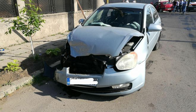 GALERIE FOTO. Accident rutier la Constanța, după ce un șofer nu a oprit la STOP - 31948174181541594848118381376495-1525598706.jpg