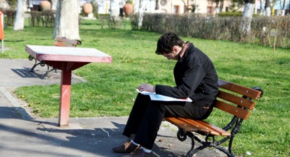 Uite băncuța, nu e băncuța, miliardele se scurg. Scârța, scârța - 3343c3b47c33426abfaf01ca53e8c9db.jpg
