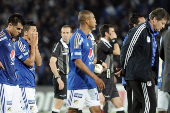 Fotbal: Celebrarea titlului cucerit după 24 de ani de Millonarios s-a soldat cu 3 morți - 33a4d70bbe21b2243ed658ef9a020996-1355815960.jpg
