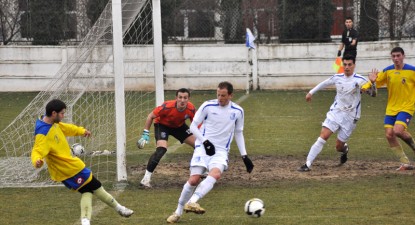 Farul, scor de tenis în amicalul cu Unirea Slobozia (galerie foto) - 33b5590b4affbb66fc6311100e50a0c4.jpg
