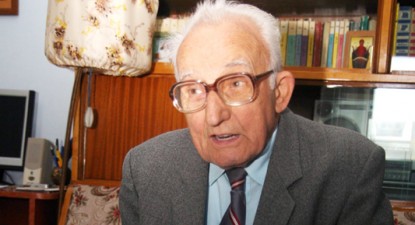 A văzut cu ochii lui cum s-a scufundat un submarin în Portul Constanța - 33d3d089ec35491f225946e1ab103991.jpg