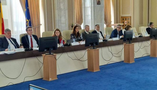 Proiect: Mamele minore ar putea studia online - 34082322918656221418436625428184-1682350899.jpg