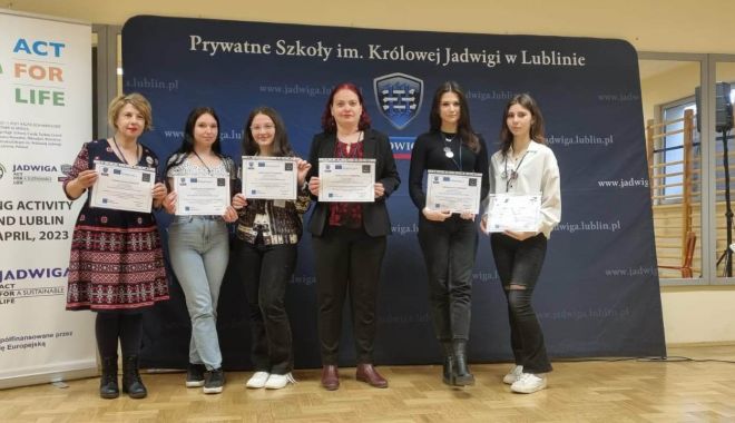 Povestea experienţei poloneze a echipei Liceului ”Lazăr Edeleanu” din Năvodari - 34344058589784097129009372001309-1683615703.jpg