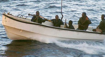 Atenție, pirații somalezi atacă și în Marea Roșie! - 34683573d5f5b870a4409adda86e8a2b.jpg