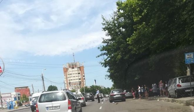 UPDATE. GRAV ACCIDENT RUTIER LA CONSTANȚA! MEDICII RESUSCITEAZĂ VICTIMA, ÎN ACESTE MOMENTE - 35268098196538691352343118798711-1529062095.jpg